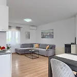 度假居 Mit Gym, Privatpool, Bbq 普拉