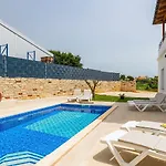 度假居 Mit Gym, Privatpool, Bbq 普拉