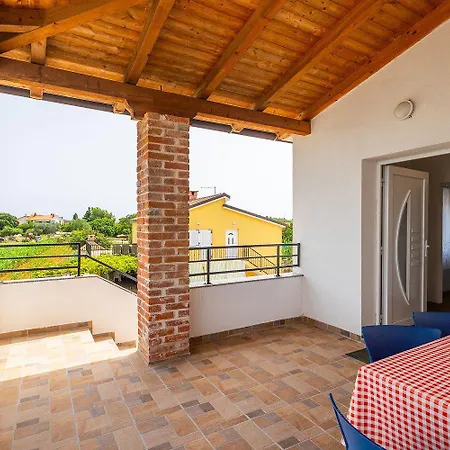 Mit Gym, Privatpool, Bbq Dom wakacyjny Pula