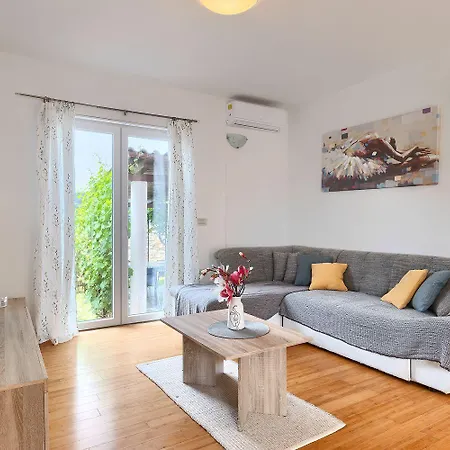 Mit Gym, Privatpool, Bbq Holiday home