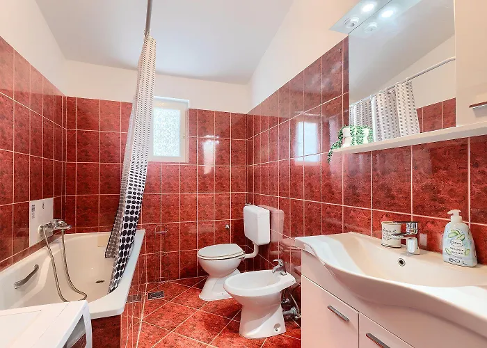 펜션 Mit Gym, Privatpool, Bbq 풀라