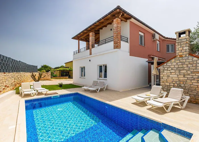 Mit Gym, Privatpool, Bbq * 풀라