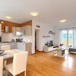 Semesterbostad Mit Gym, Privatpool, Bbq *